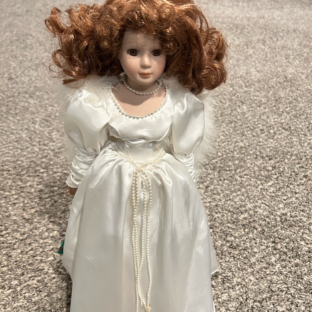House of Lloyd Crystal Winter Princess Vintage Porcelain Doll (NOT HAUNTED)